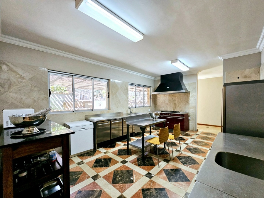 8 Bedroom Property for Sale in Waverley Free State